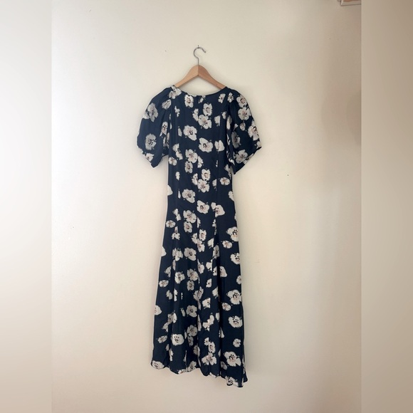 Silk Floral Katia Dress - Picture 3 of 5